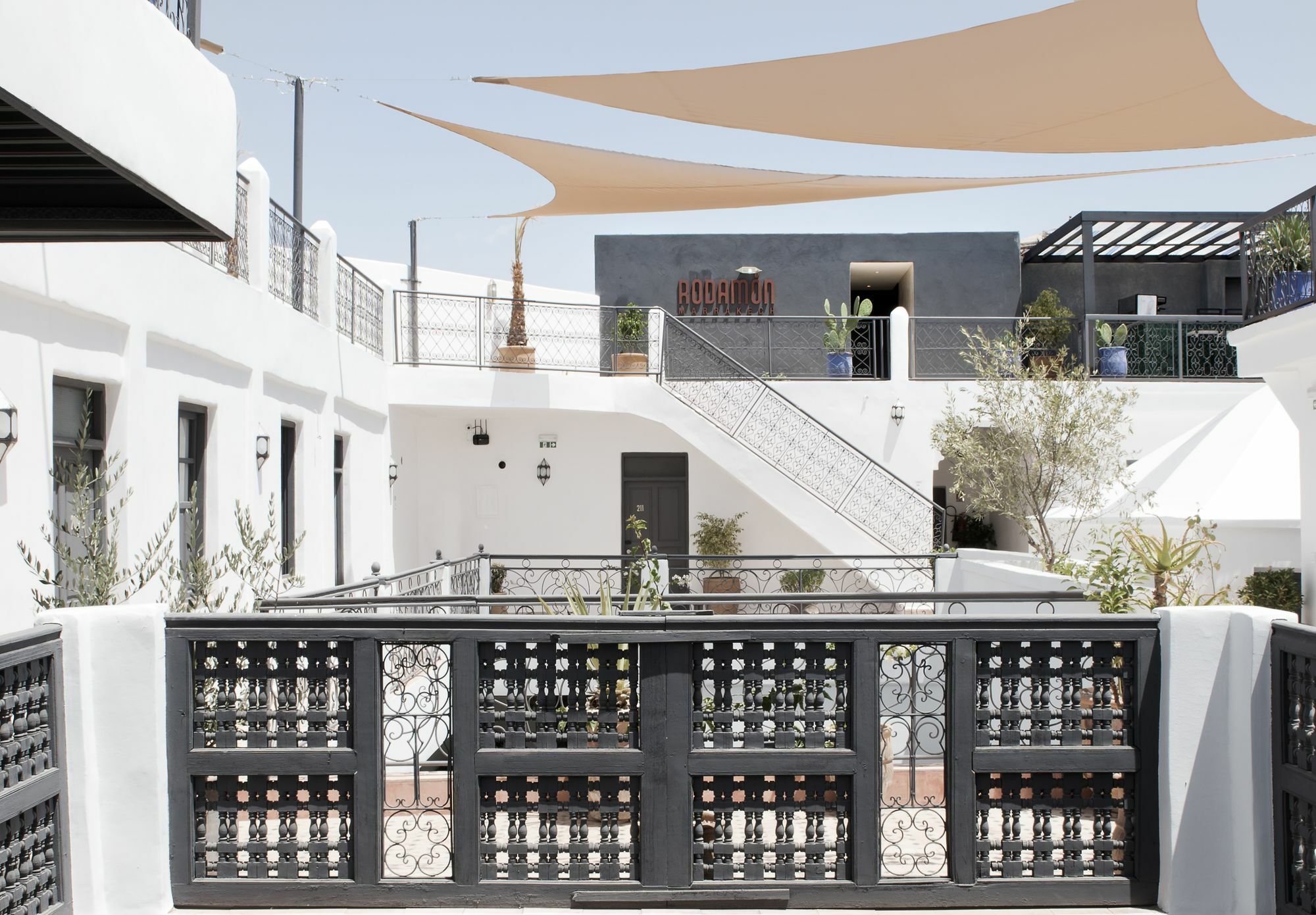 The Central House Marrakech Medina Маракеш Екстериор снимка